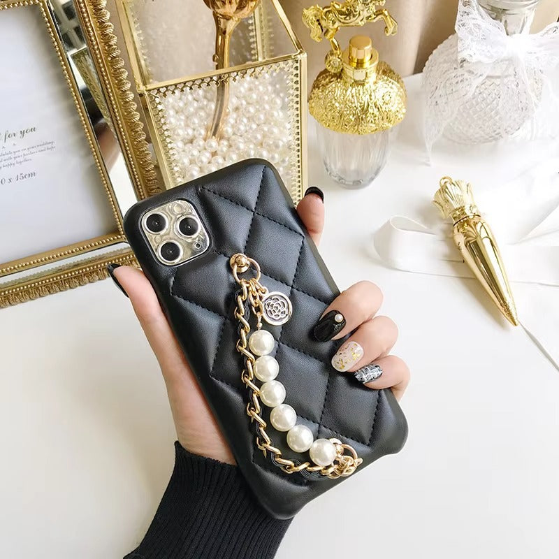 Luxury Apple iPhone Case, MagSafe Compatible, Camera Lens & Screen Protection, Ultra Thin, Shockproof, Magnetic Full All Around Cover – Pearl Metal Hand Chain Case with Lattice Lambskin Pattern for Women