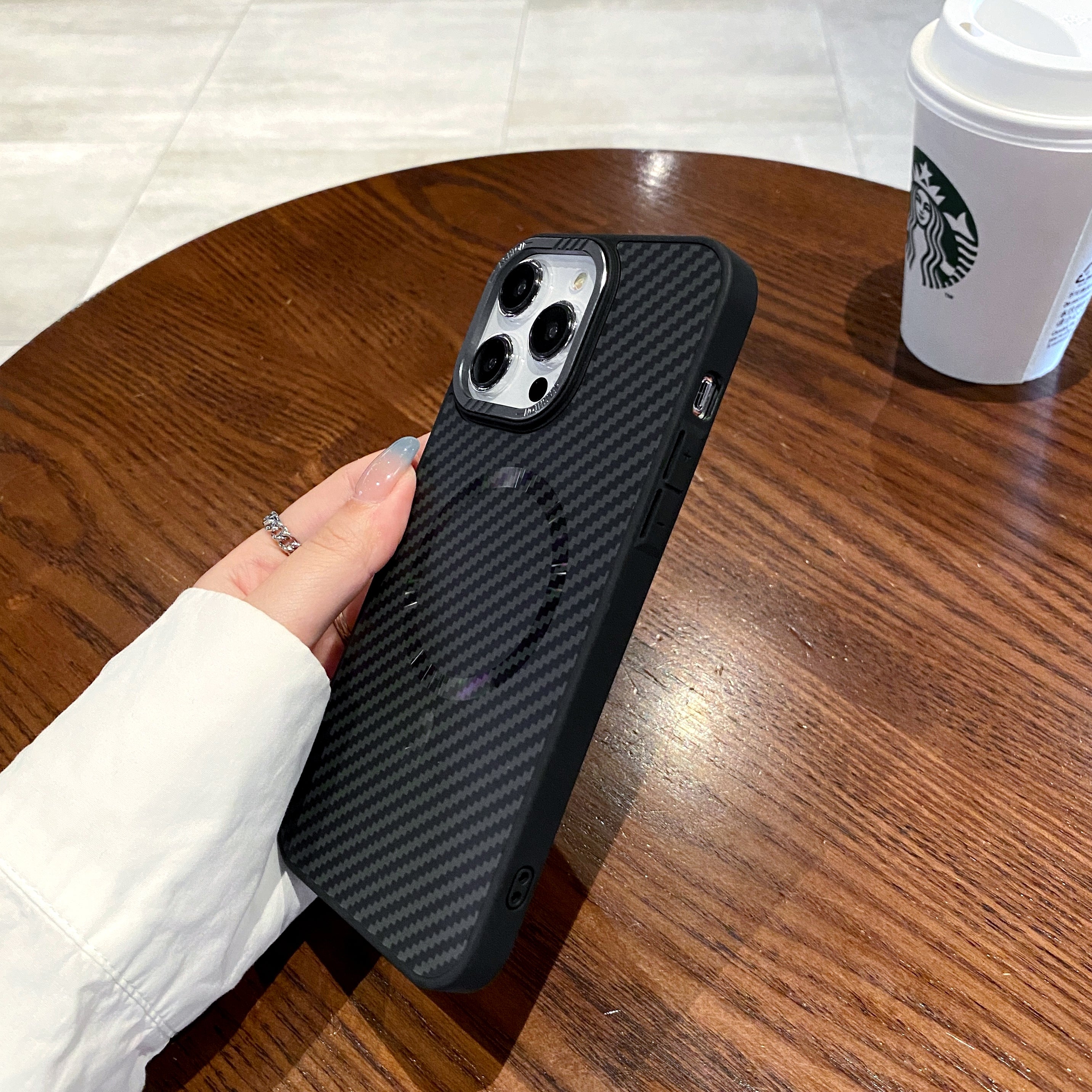 Luxury Magnetic Carbon Fiber iPhone Case – Shockproof MagSafe Wireless Charging Cover with Sleek Texture for iPhone Models