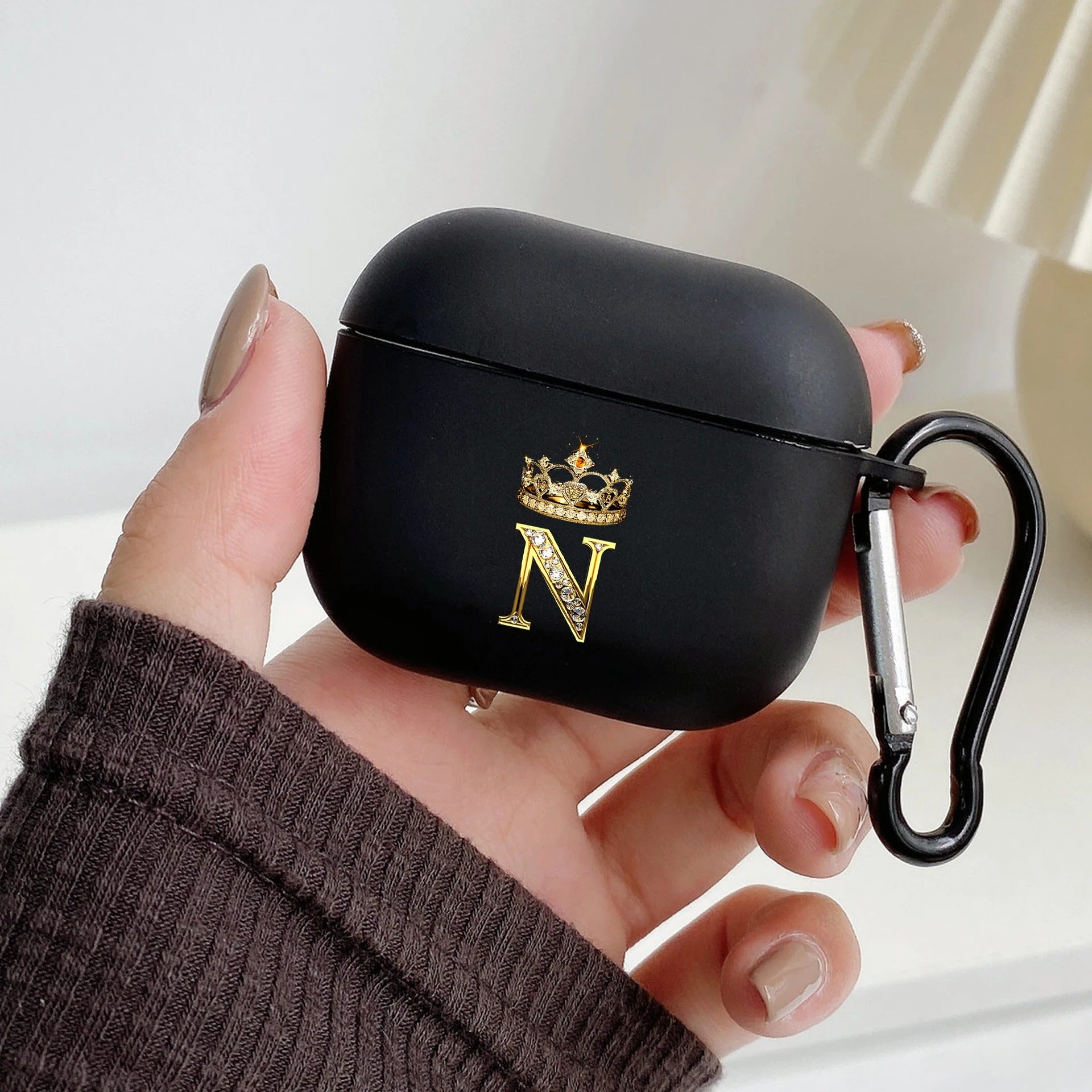Luxury Diamond Letter AirPods Case with Hook – Black TPU Protective Cover for AirPods Pro 2, Pro, 3, 1/2, A–Z Initial Design, Scratch-Resistant, Easy Access Charging
