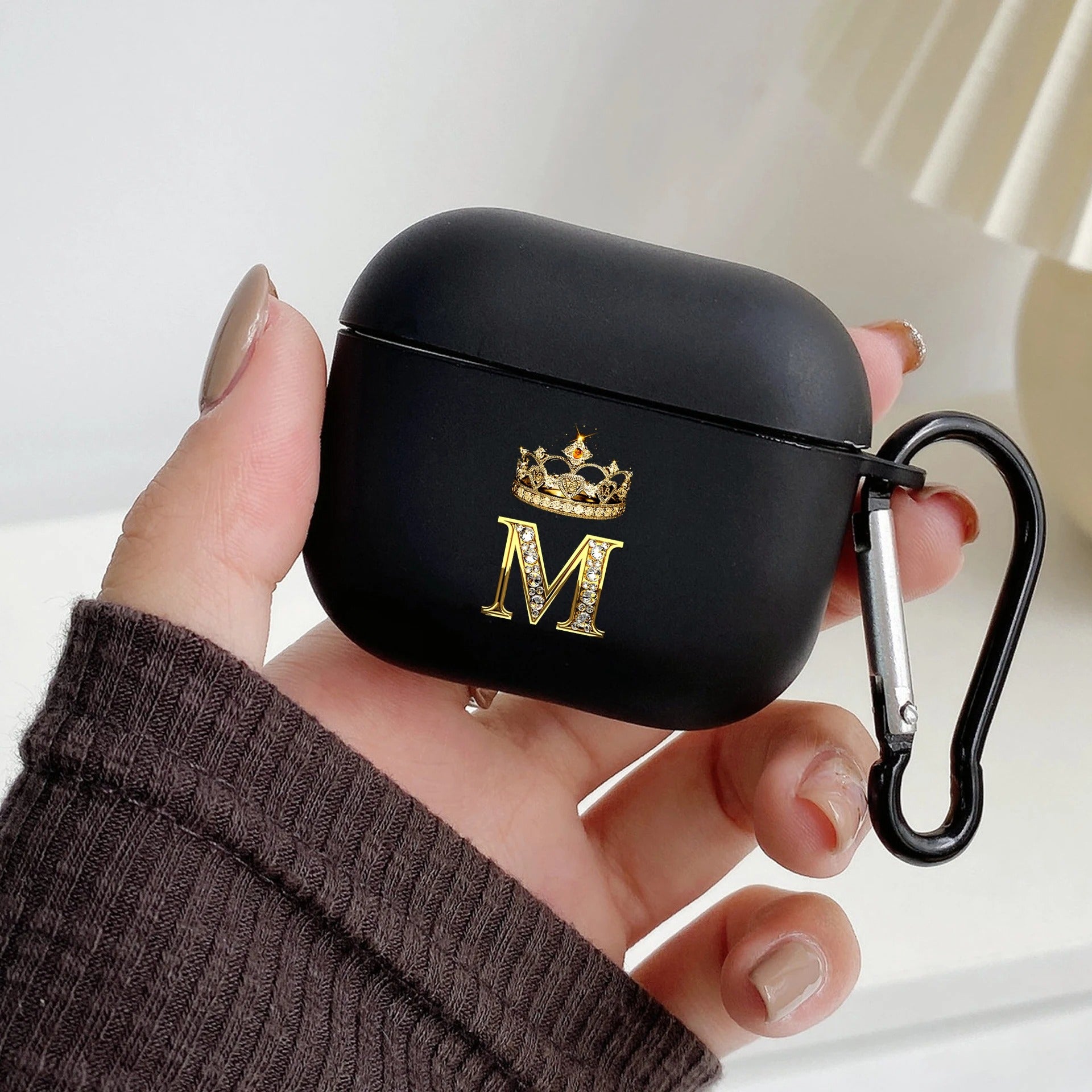 Luxury Diamond Letter AirPods Case with Hook – Black TPU Protective Cover for AirPods Pro 2, Pro, 3, 1/2, A–Z Initial Design, Scratch-Resistant, Easy Access Charging
